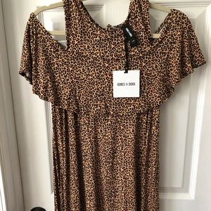 XS Agnes & Dora cold shoulder tunic